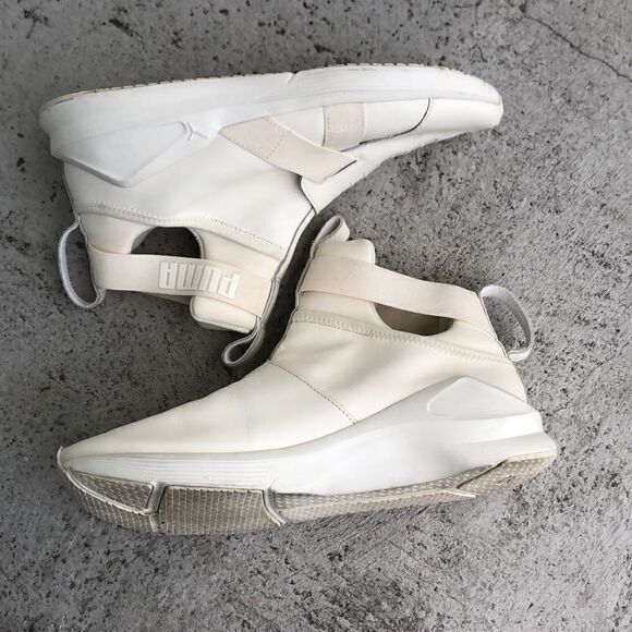 Puma’s   - Picture 2 of 8